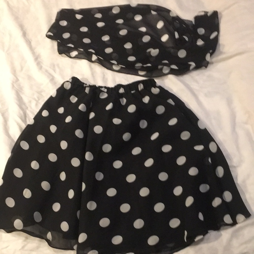 Gauzy polka dot skirt and scarf set